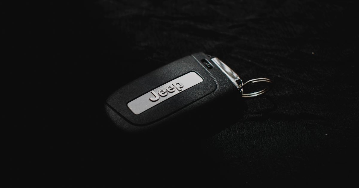 Can a Locksmith Program My Key Fob? What Queens Drivers Should Know — Jericho Turnpike Locksmith