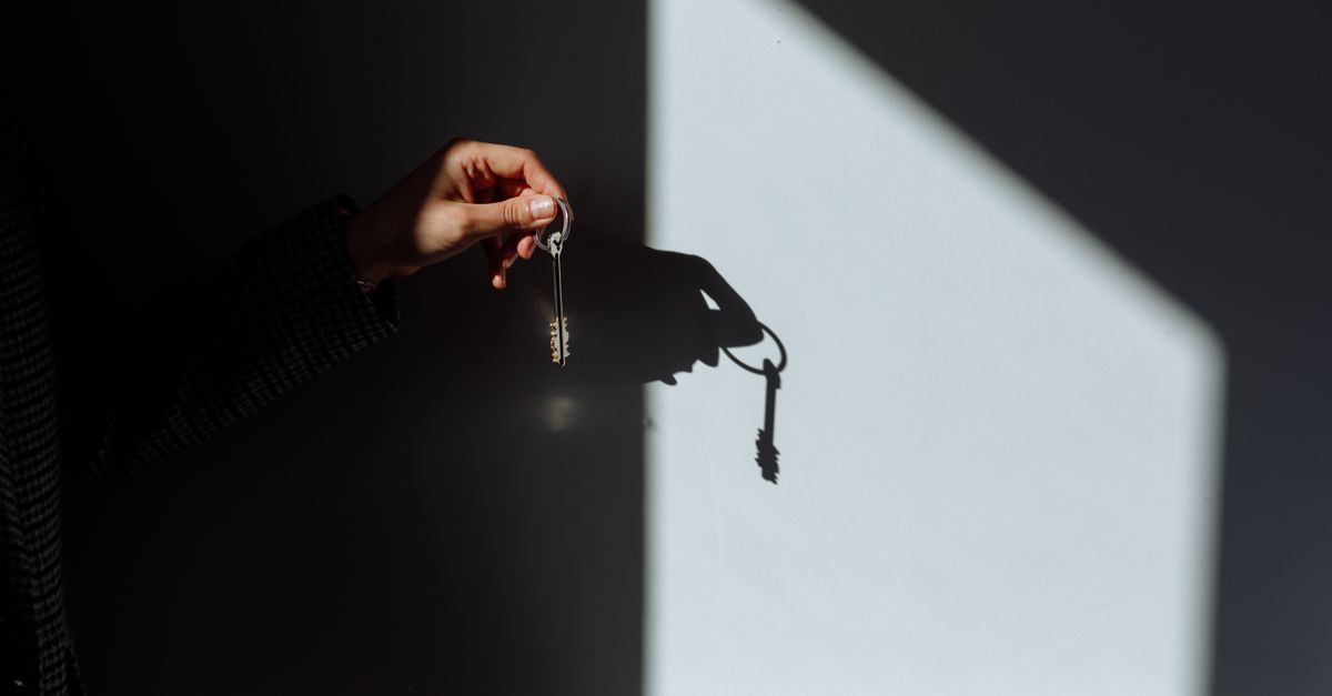 Just Moved in Queens? Rekey vs. Change the Locks — Jericho Turnpike Locksmith