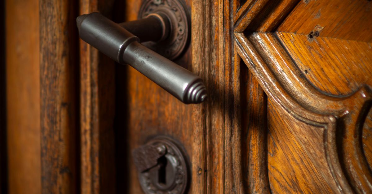 Door Knob Lock Replacement — Jericho Turnpike Locksmith