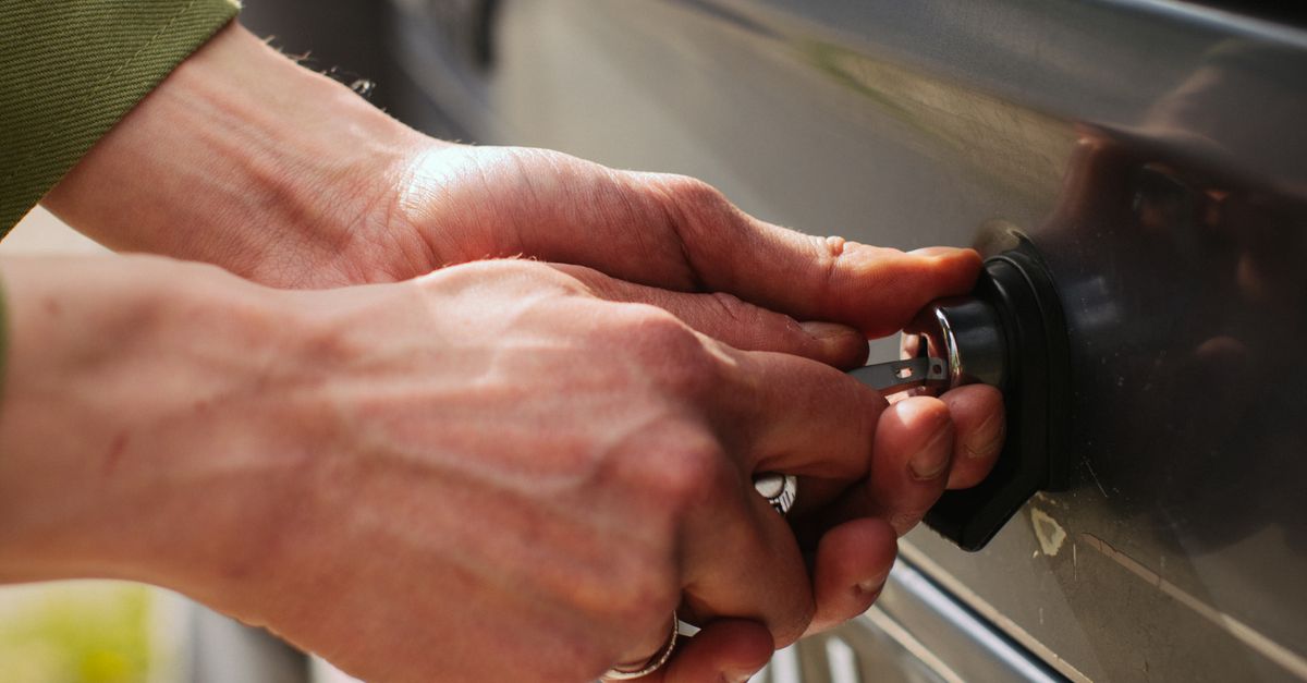 locksmith service technician — Jericho Turnpike Locksmith