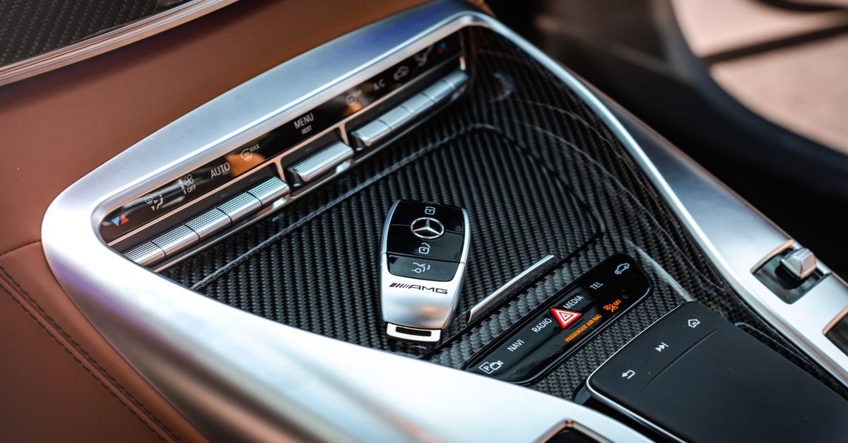 What Modern Car Key Replacement Actually Involves — Jericho Turnpike Locksmith