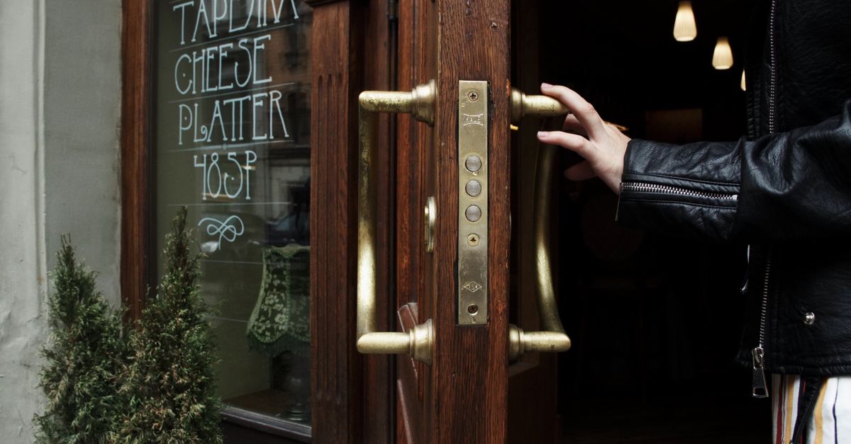 Commercial Locksmith Services: Replacing Knob Locks in Queens Businesses — Jericho Turnpike Locksmith
