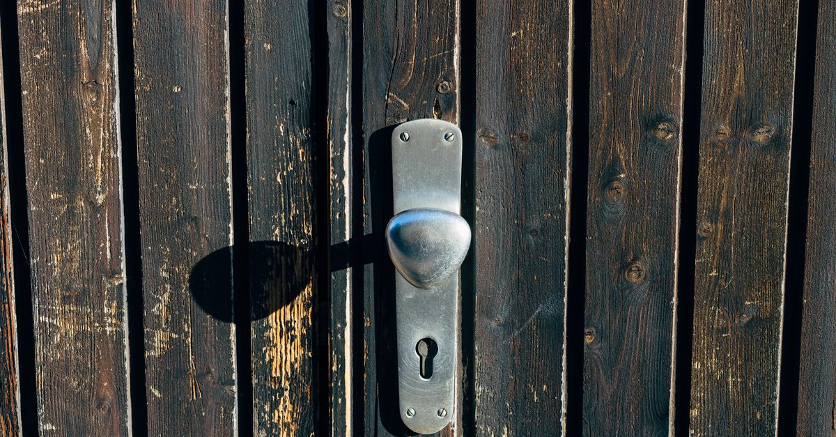 What to Ask Before Any Locksmith Starts Work on Your Door — Jericho Turnpike Locksmith